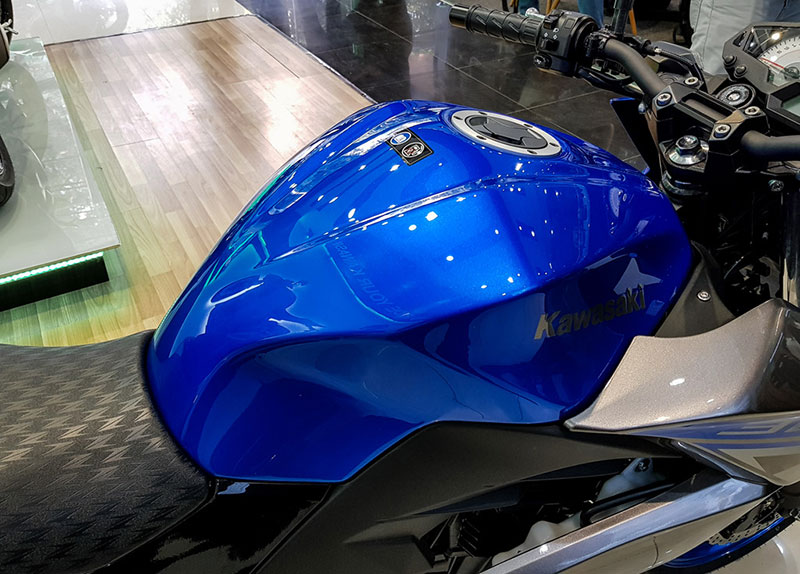 Kawasaki Z300 2018 giá từ 129 triệu, quyết đấu Yamaha MT-03